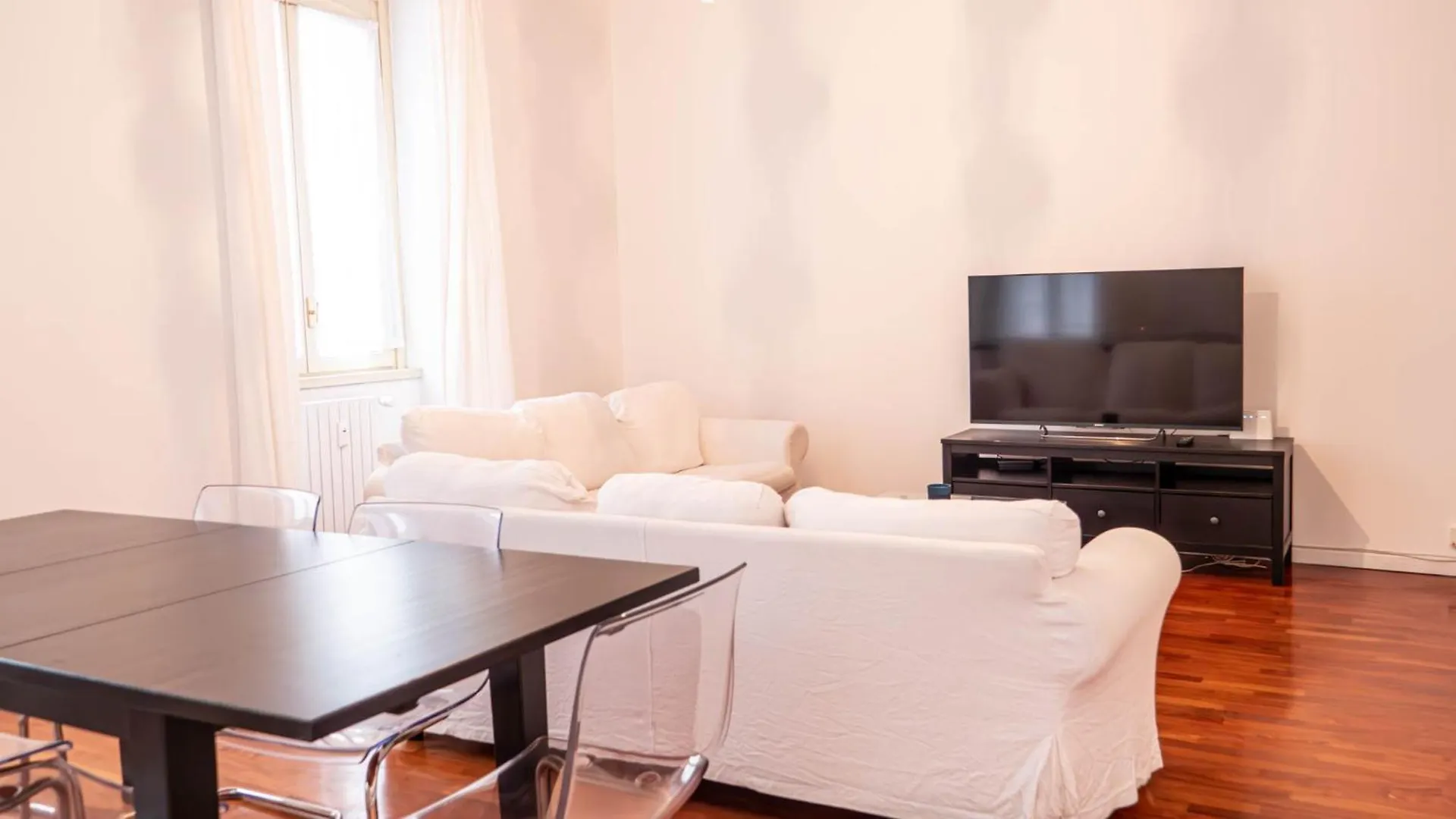 Appartamento Superhouse Piazza Duomo Area ميلان 0*,  إيطاليا